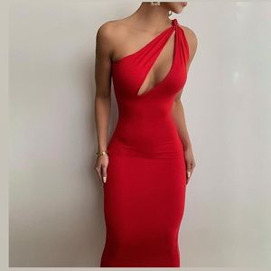 Red one shoulder open cute dress